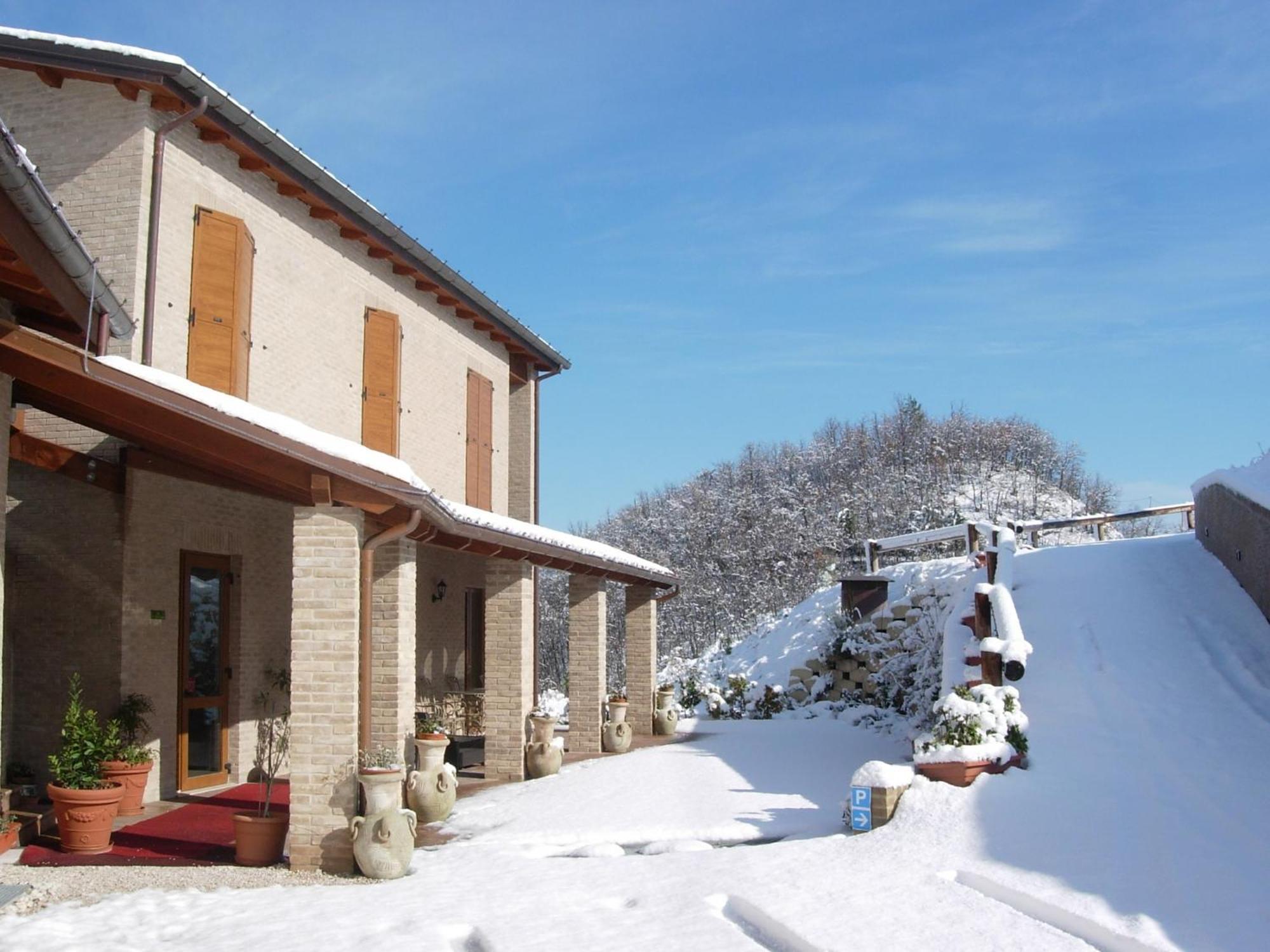 Colleverde Country House Urbino SPA&Benessere Exterior foto